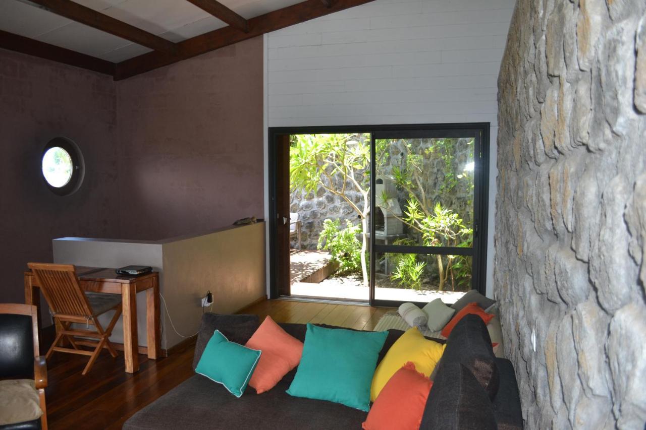 Villa Atypique Le Chat Perche De Grand Anse Petite Île Exterior foto